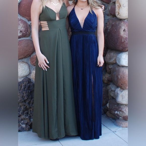 STYLESTALKER Alexa Maxi Dress in Navy - from REVOLVE - Picture 9 of 14